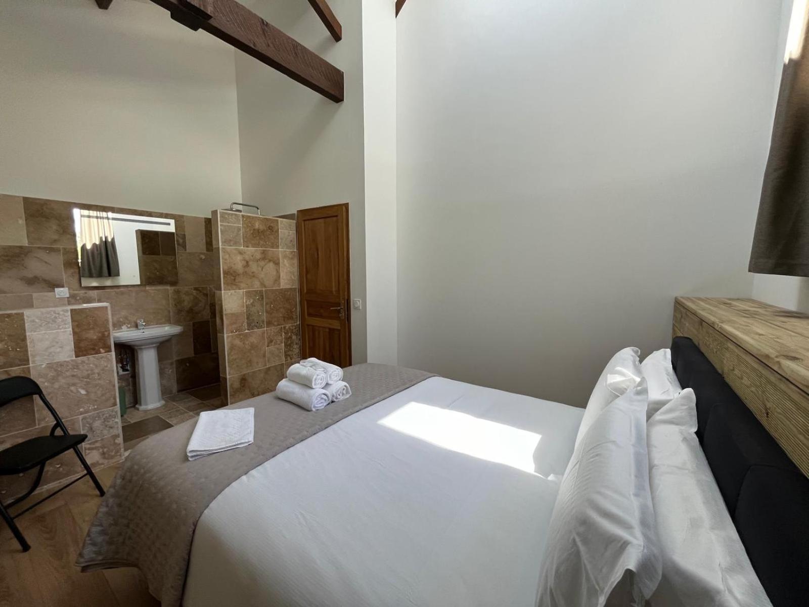 Fantastic Petit Beauval Hotell Saint-Sulpice-et-Cameyrac Exteriör bild
